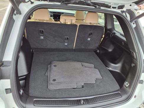 Used 2024 Jeep Grand Cherokee Limited image 28