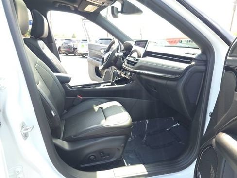Used 2025 Jeep Compass Limited w/ Driver Assist Group I AWD/4WD image 45