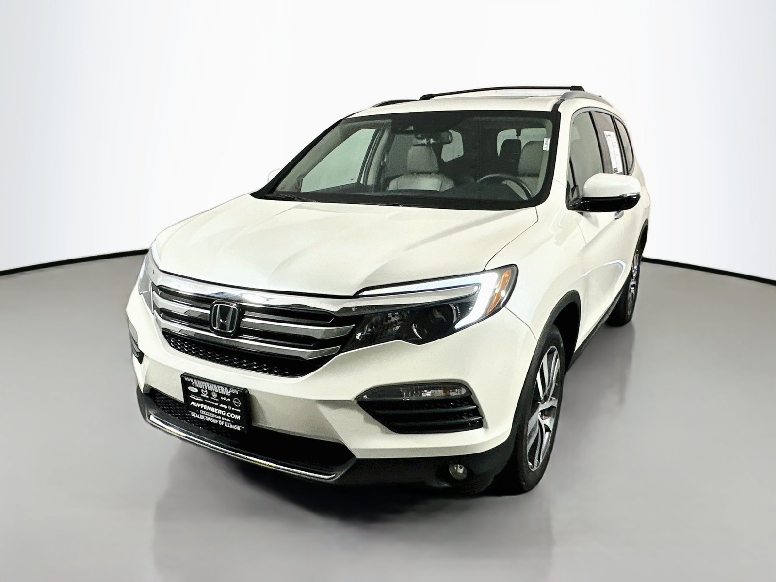Used 2018 Honda Pilot Elite image 3