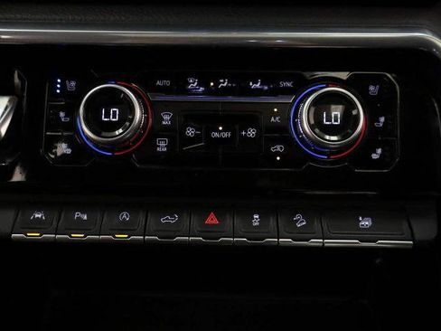 Used 2022 GMC Sierra 1500 Denali AWD/4WD image 31