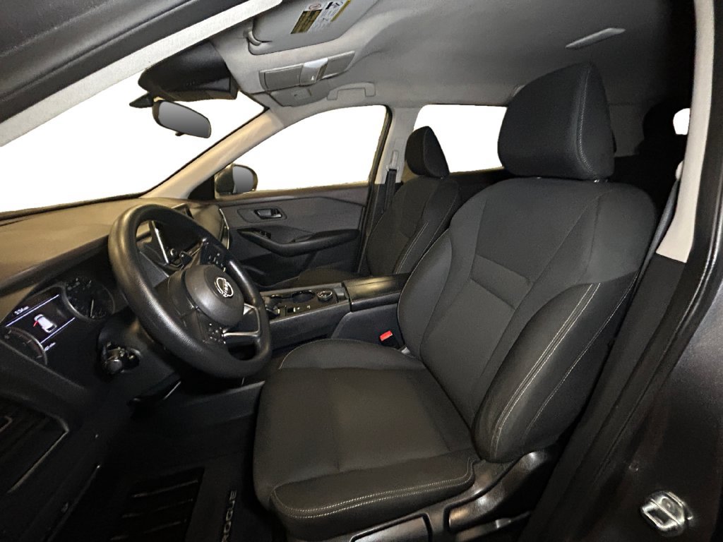 Used 2023 Nissan Rogue S AWD/4WD image 9