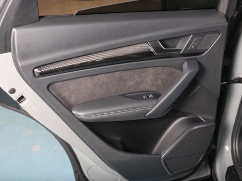 Used 2019 Audi SQ5 Premium Plus w/ Premium Plus Package image 54