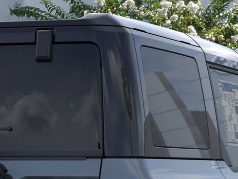 New 2025 Ford Bronco Badlands image 25