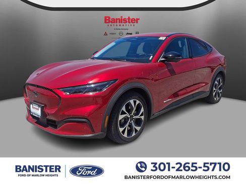 Used 2024 Ford Mustang Mach-E Select AWD/4WD image 1