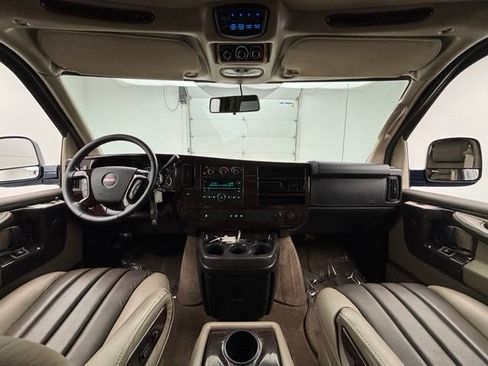 Used 2013 GMC Savana 1500 RWD image 26