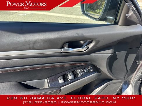 Used 2023 Nissan Altima 2.5 SR image 26