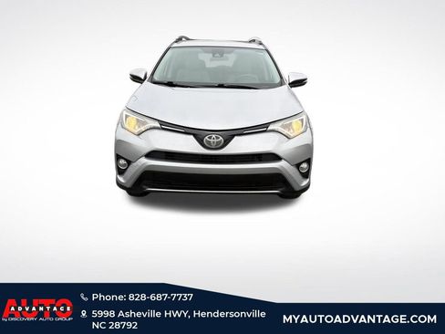 Used 2018 Toyota RAV4 XLE image 2