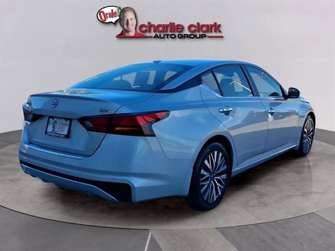 Used 2023 Nissan Altima 2.5 SV image 5