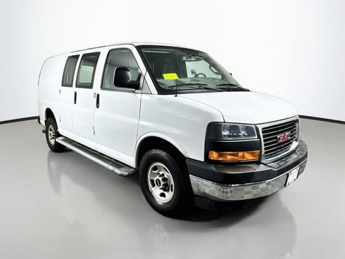 Used 2019 GMC Savana 2500 w/ Driver Convenience Package RWD image 8