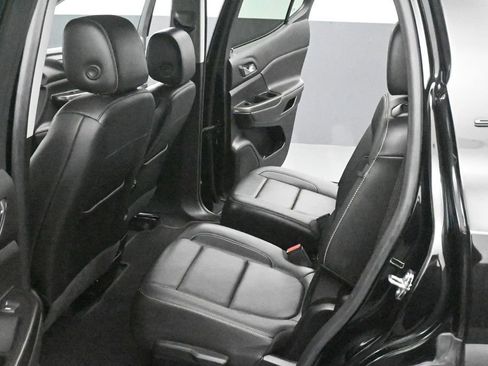 Used 2023 GMC Acadia SLT w/ Elevation Edition AWD/4WD image 13