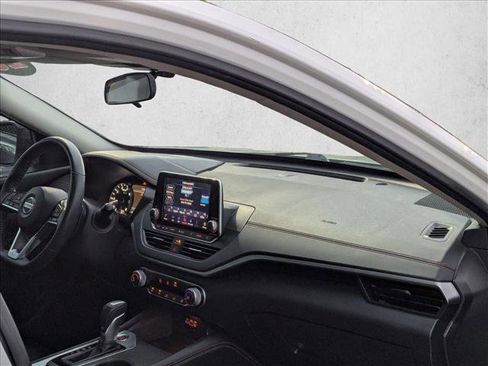 Used 2020 Nissan Altima 2.5 SR image 13