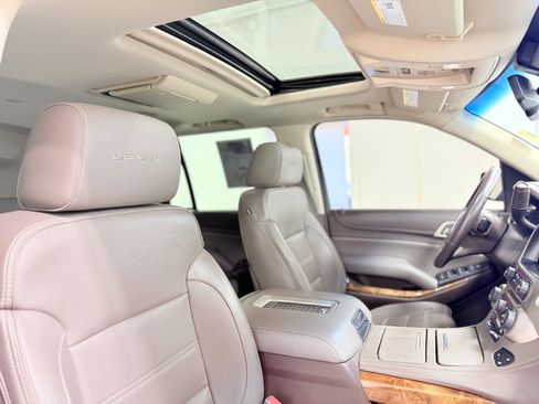 Used 2015 GMC Yukon Denali w/ Premium Package image 28