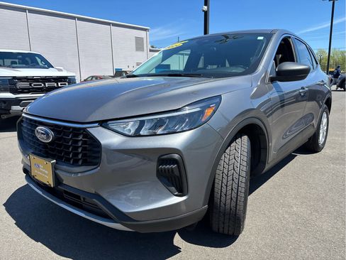 Certified 2024 Ford Escape Active image 5