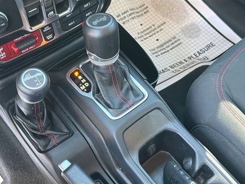 Used 2021 Jeep Wrangler Unlimited Rubicon w/ Safety Group image 26