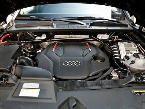 Certified 2024 Audi SQ5 Premium AWD/4WD image 29