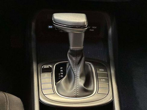 Used 2024 Hyundai Kona SEL AWD/4WD image 19