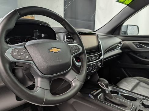 Certified 2023 Chevrolet Traverse LT w/ LT Premium Package AWD/4WD image 20