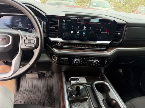 Used 2024 GMC Sierra 1500 Elevation w/ X31 Off-Road Package image 15