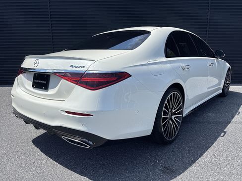 Used 2023 Mercedes-Benz S 580 4MATIC Sedan image 5