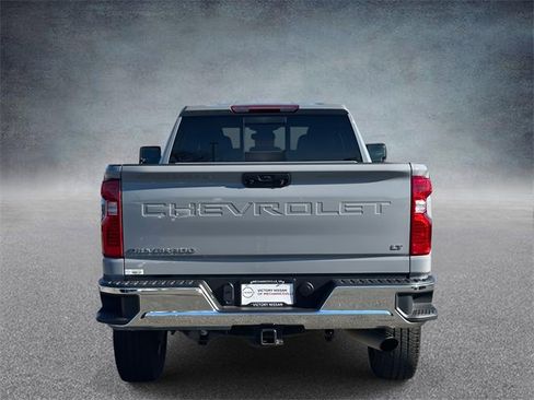 Used 2024 Chevrolet Silverado 3500 LT w/ Convenience Package image 3