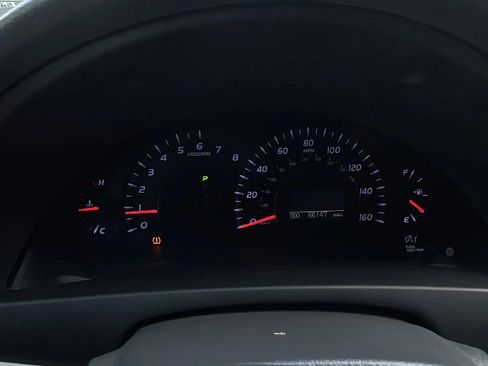 Used 2010 Toyota Camry XLE FWD image 11