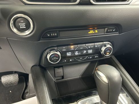 Used 2018 MAZDA CX-5 Touring w/ Preferred Equipment Package AWD/4WD image 16