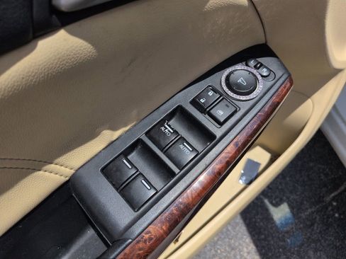 Used 2011 Honda Crosstour EX-L image 12