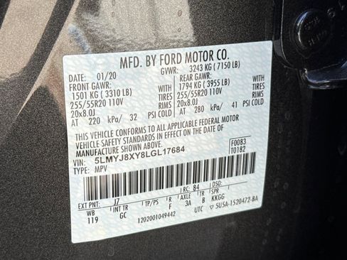 Certified 2020 Lincoln Aviator Grand Touring w/ Equipment Group 301A AWD/4WD image 29