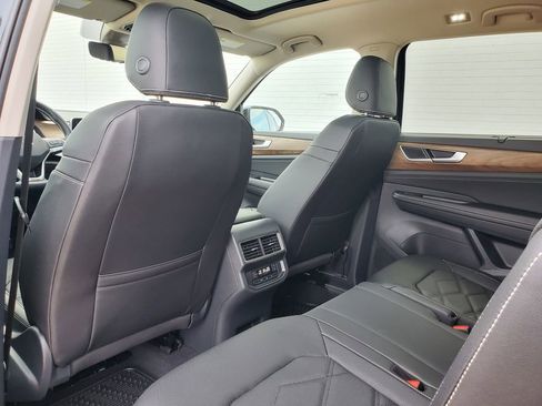 New 2026 Volkswagen Atlas SE FWD image 11