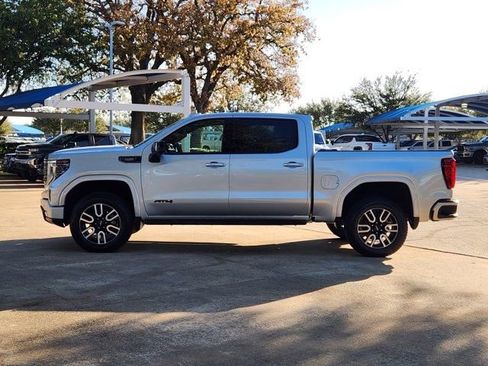 Used 2022 GMC Sierra 1500 AT4 w/ AT4 Premium Package image 12