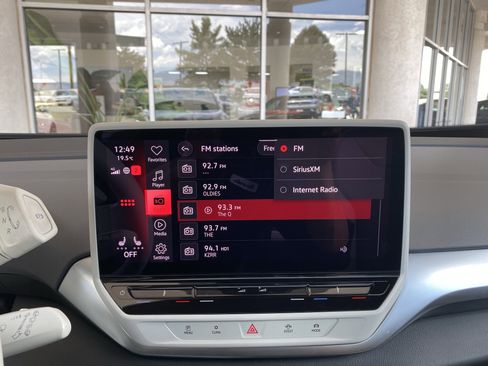Certified 2021 Volkswagen ID.4 1st Edition RWD image 33