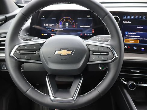 New 2026 Chevrolet Traverse LT AWD/4WD image 9