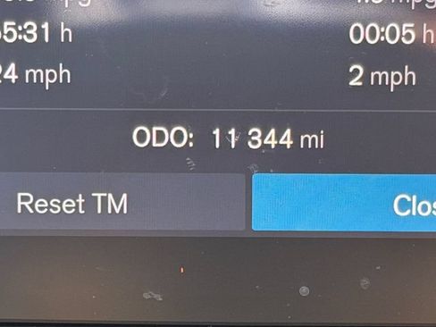Certified 2025 Volvo XC40 B5 Ultra AWD/4WD image 24