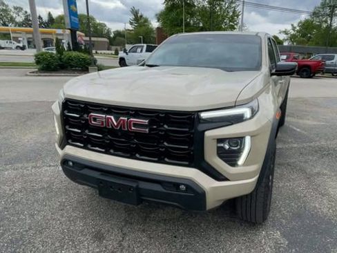 Used 2023 GMC Canyon Elevation w/ Convenience Package AWD/4WD image 5