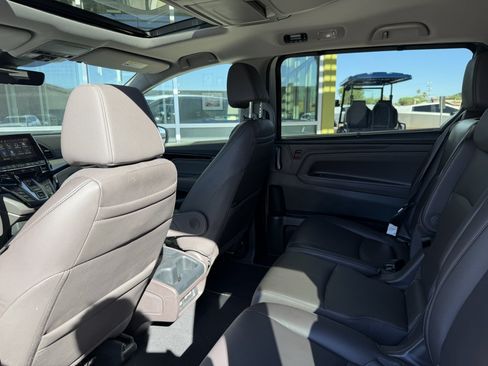 Used 2024 Honda Odyssey Touring image 34