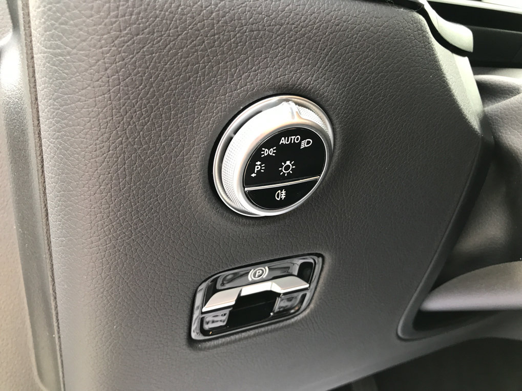 Used 2024 Mercedes-Benz GLC 300 4MATIC image 14