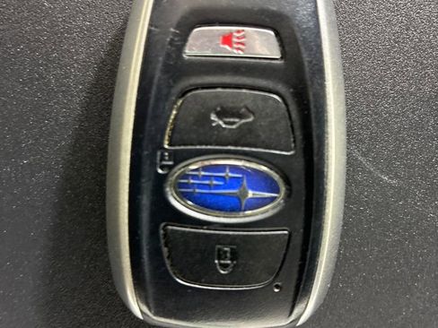 Used 2023 Subaru Outback Limited image 36