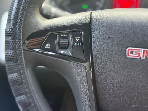 Used 2017 GMC Terrain SLE FWD image 18