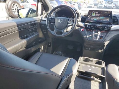 Used 2025 Honda Odyssey Sport-L image 21