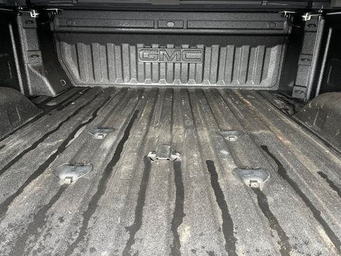 Used 2025 GMC Sierra 2500 AT4 AWD/4WD image 5