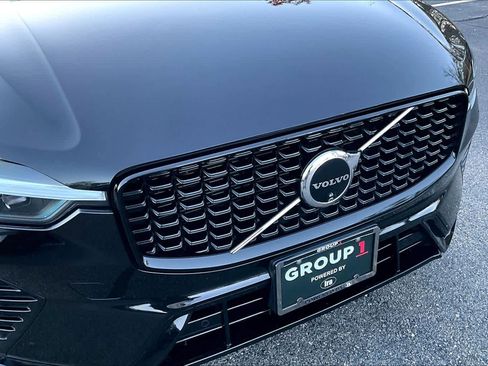 Certified 2024 Volvo XC60 B5 Plus w/ Protection Package Premier image 29