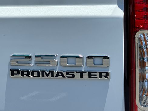 Used 2025 RAM ProMaster 2500 w/ Convenience Group FWD image 27