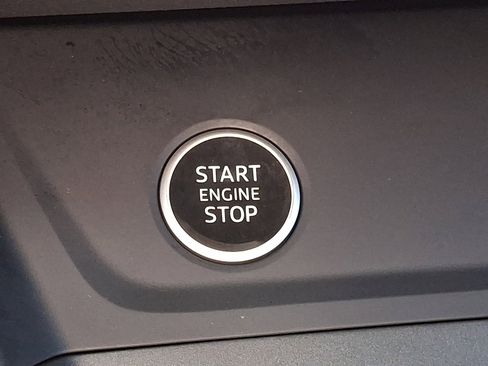 Used 2024 Audi Q3 2.0T Premium Plus w/ Premium Plus Package image 25