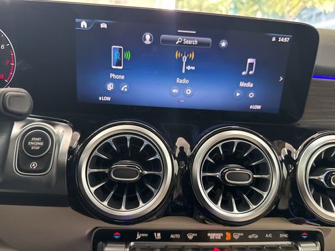 Used 2026 Mercedes-Benz GLB 250 image 33