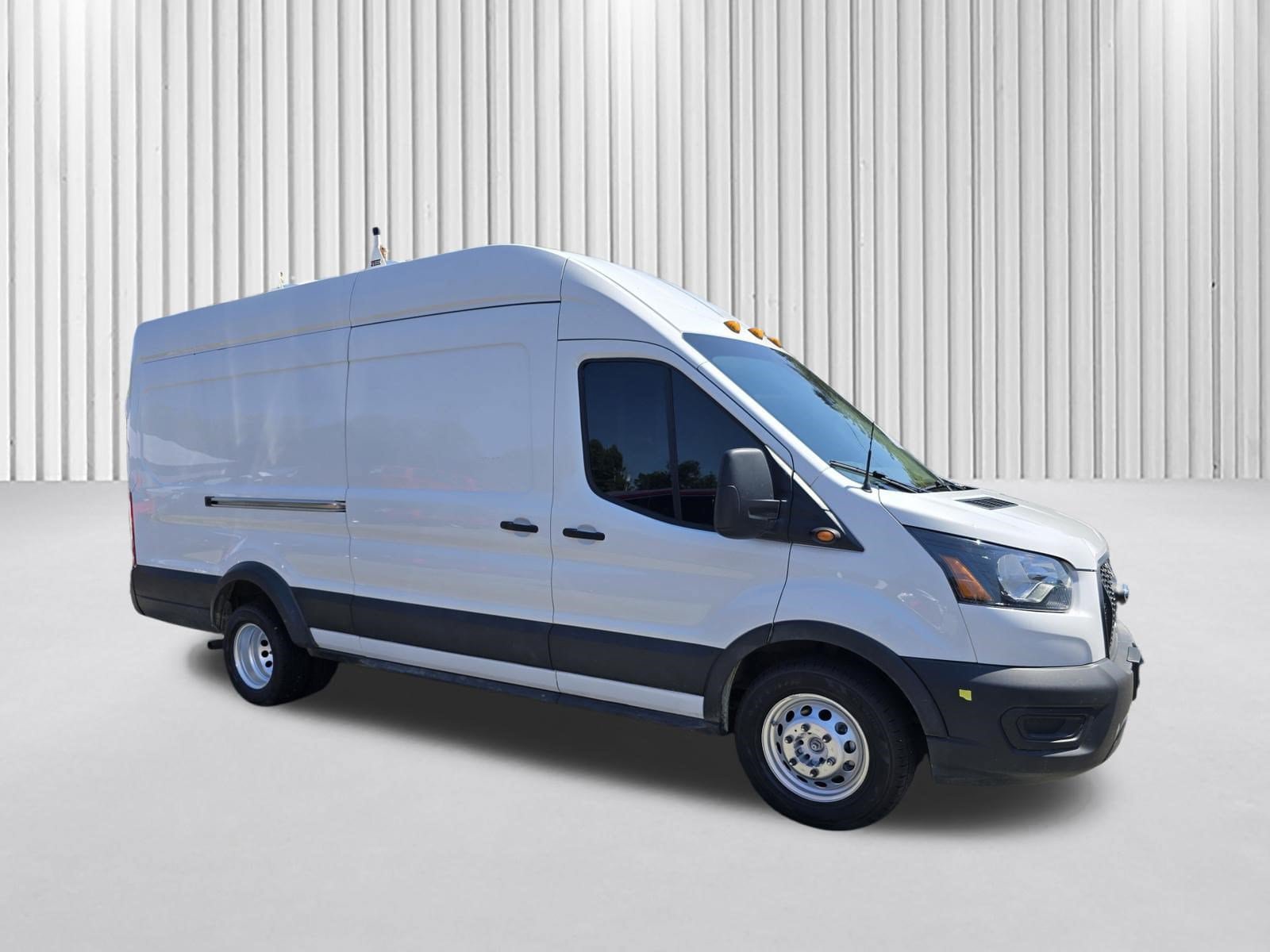 Used 2022 Ford Transit 350 148 High Roof DRW AWD image 1