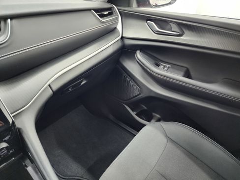 Used 2023 Jeep Grand Cherokee L Laredo w/ Trailer Tow Group (B) image 13