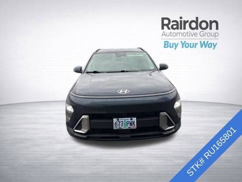 Used 2024 Hyundai Kona SEL image 2