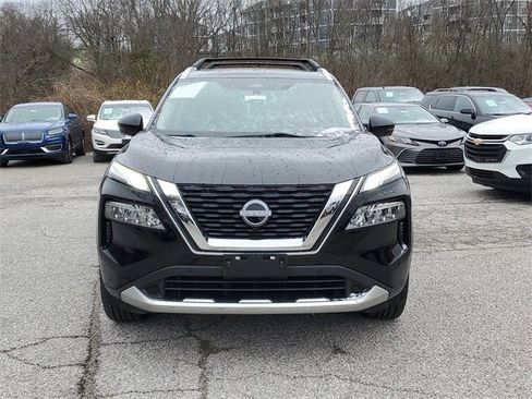 Used 2023 Nissan Rogue Platinum w/ Platinum Premium Package image 2