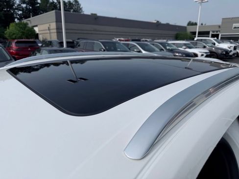 Certified 2023 Lincoln Nautilus Reserve AWD/4WD image 10