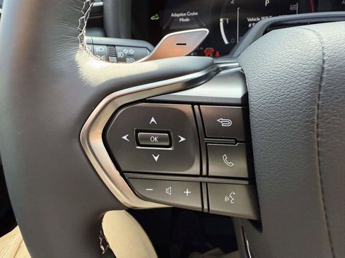 New 2025 Lexus LX 600 4WD w/ Luxury Package image 17